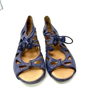 Gentle Souls by Kenneth Cole Brynn Navy Sandal Women's Size 7.5